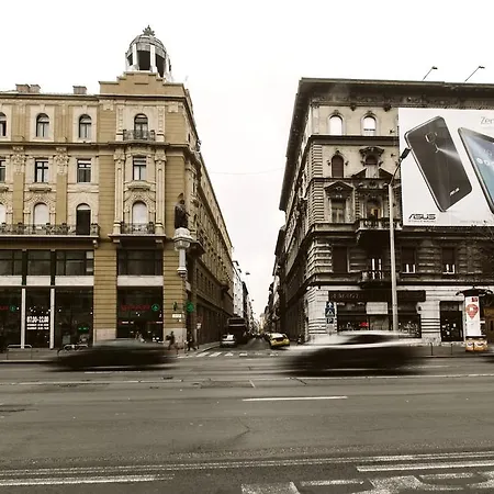 Apartment Dnd Astoria Szentkiralyi Street *