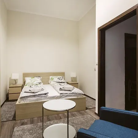 Dnd Astoria Szentkiralyi Street Apartment